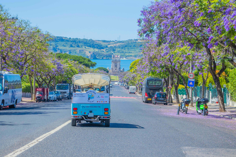 Lisbona: Tour Tuk-Tuk in francese o tedesco con vera guida localeTour di 2 ore: Centro storico di Lisbona e centro città