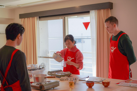 Tokio: Sushi-Kochkurs mit Sake-Verkostung