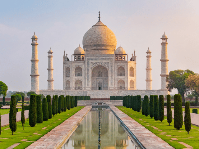 Agra: Tour Guide in Agra full-day - 8 Hours