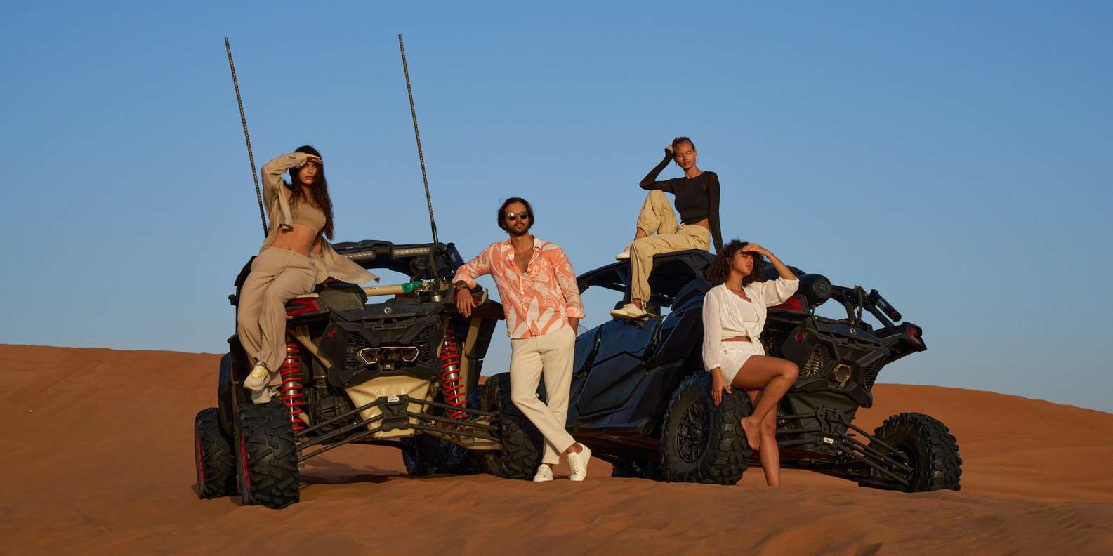 Dubai: Exclusive VIP Desert Safari Dinner with Live Show