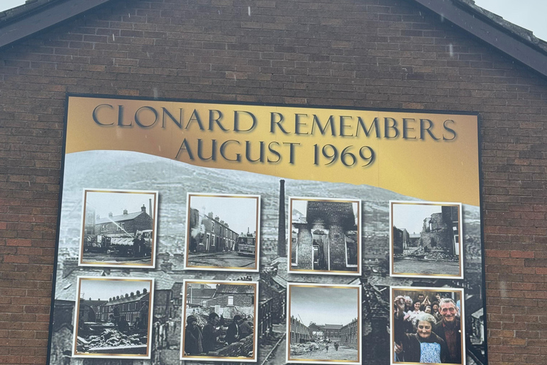 Belfast: Historical & Political Tour with Hotel Pickup