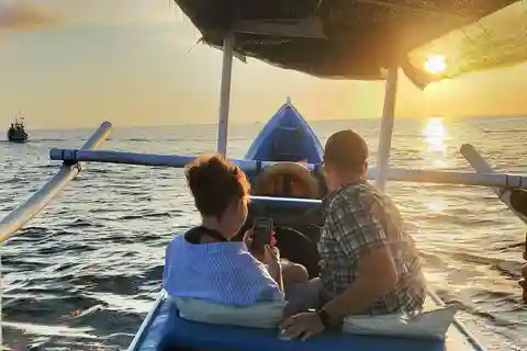 Bali: Experiência de pesca tradicional ao pôr do sol em Uluwatu.