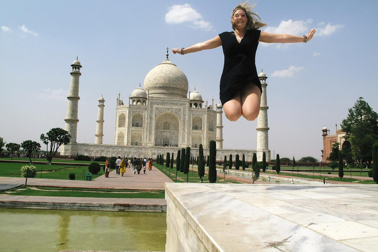 Taj lo stesso giorno con voli locali da Mumbai