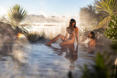 Från Auckland: Gruppresa till Rotoruas höjdpunkterRotorua Tour med inträde till Wai-O-Tapu Geothermal Park