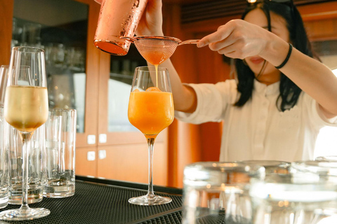 Dubai: Sunseeker Superyacht VIP Dinner, Drinks & Live DJ Soiree- Zen Med Gastronomy