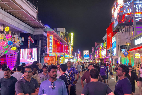 芭堤雅：夜生活之旅（含屋顶酒吧和步行街）Pattaya: Nightlife Tour with Rooftop Bar &amp; Walking Street