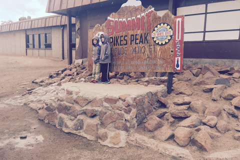 Colorado Springs: Garden of the Gods & Pikes Peak Tour
