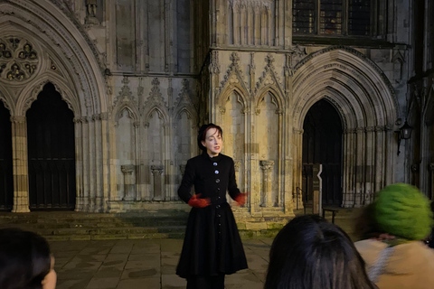 York: Le donne streghe guerriere a spasso con i fantasmi, prima parte