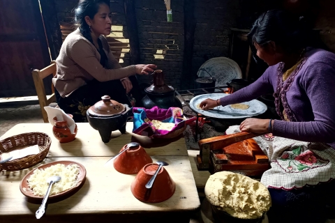 Wycieczka do rdzennych wiosek San Juan Chamula i ZinacantanWycieczka w języku hiszpańskim