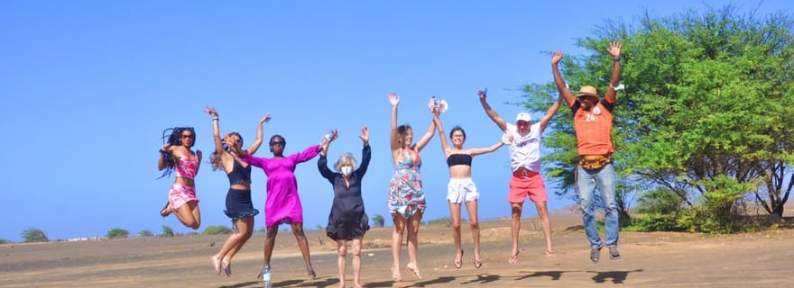 Visite de l'île de Sal : Blue Eye, Salt Lake, requins avec un guide de la région