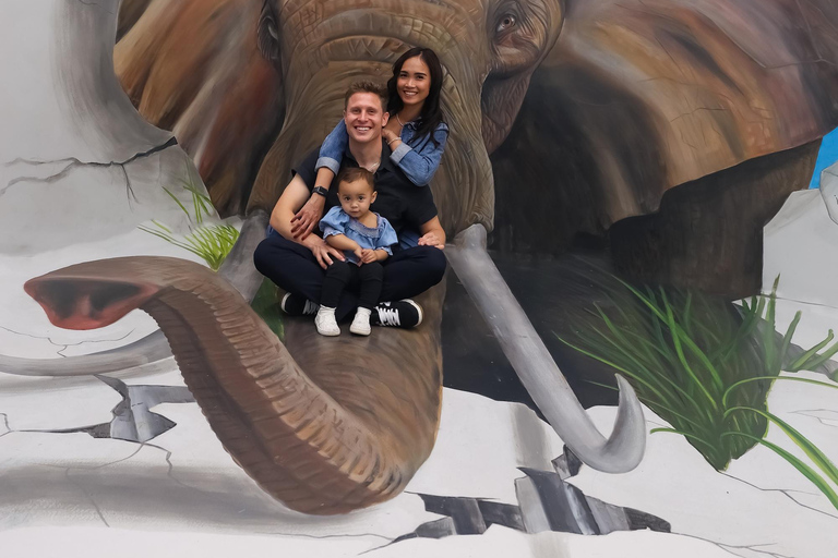 Los Angeles: Museum of Illusions Entry Ticket