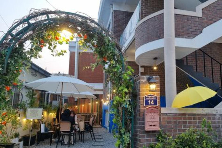 Amazing Gyeonggi: Private Tour with Driver and Premium Van