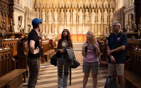 Oxford University: Walking Tour By Alumni™ & New College