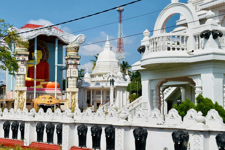 Negombo City Explorer Adventure by Tuk-Tuk (Included Pickup)