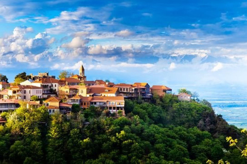 Tbilisi: Kakheti Wine Tour, Sighnaghi & Monasteries