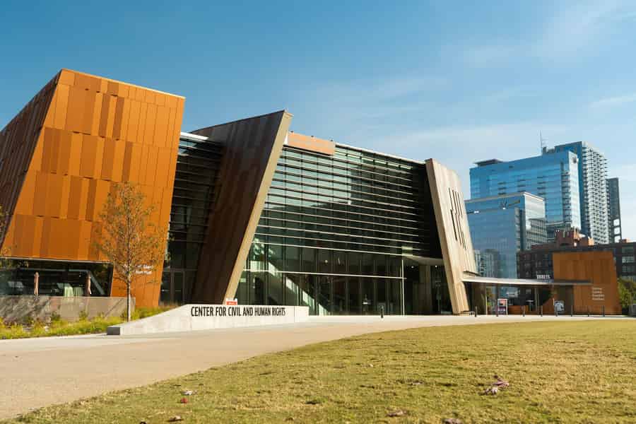 Atlanta: Einlass zum National Center for Civil & Human Rights. Foto: GetYourGuide Atlanta: Einlass zum National Center for Civil & Human Rights. Foto: GetYourGuide