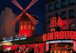 seværdigheder i Paris - Moulin Rouge: Billet til cabaretshowet med champagne