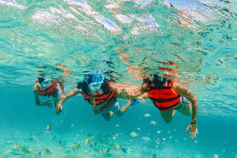 Prywatny: plaża Juanillo i VIP Beach Club Hoyo Azul – dzień pełen luksusuPrywatnie: plaża Juanillo i klub plażowy Hoyo Azul VIP