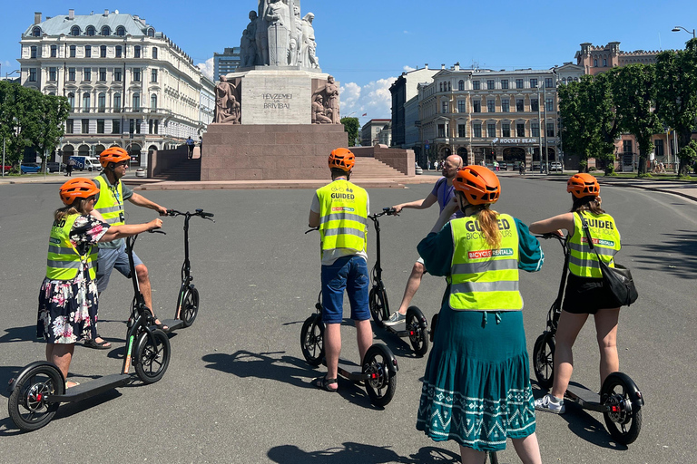Riga Highlight Big wheel e-scooter Group tour