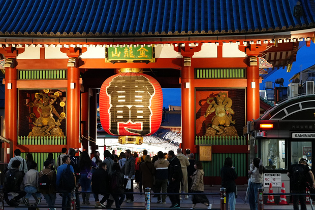 Tokyo : Visite nocturne d'Asakusa avec billets pour le Tokyo Skytree