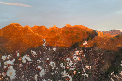 Beijing: Jinshanling Great Wall sunrise Tour with Pickup