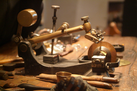 بروج: تذكرة متحف الماس مع عرض تلميع