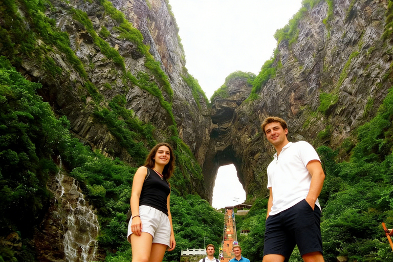 From Chongqing: 2-Day Zhangjiajie Tour with Train Ticket