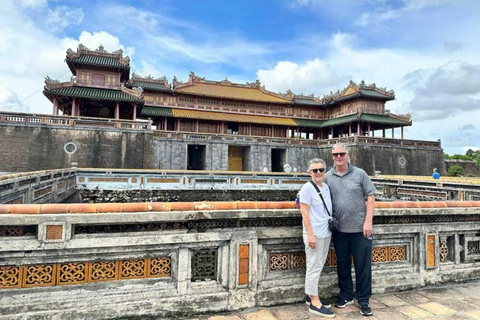 Da Hue: Tour per piccoli gruppi/privato Hue Imperial City TourAuto privata Solo autista e trasporto