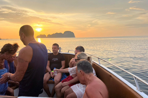 Phi Phi : Ganztagestour mit dem Schnellboot und Mittagessen