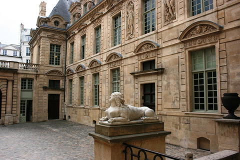 Paris: Le Marais Highlights Guided Small Group Walking Tour