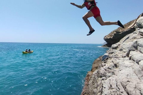 Villajoyosa: Kajak El AguilóVillajoyosa: Kajakpaddling El Aguiló