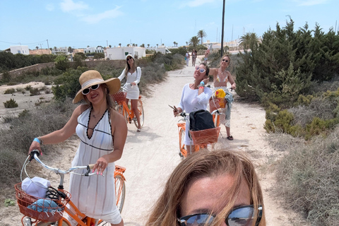 Ibiza: Formentera Boat Trip with Food, Drinks, & Bike Tour All- Inclusive Boat&Bike Tour in Formentera I Origin Edition