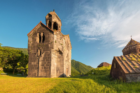 From Tbilisi: Guided Transfer to Yerevan & Monastery Visits From Tbilisi: Guided Transfer to Yerevan & Monastery Visits