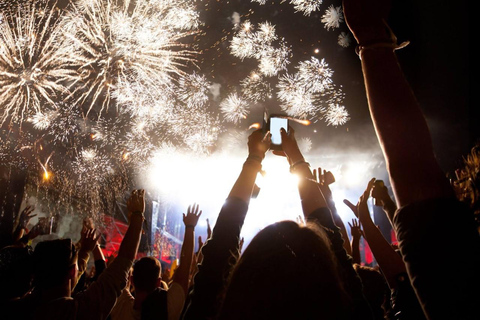 New Year’s Eve Luxury Boat – DJ, Buffet & Open Bar