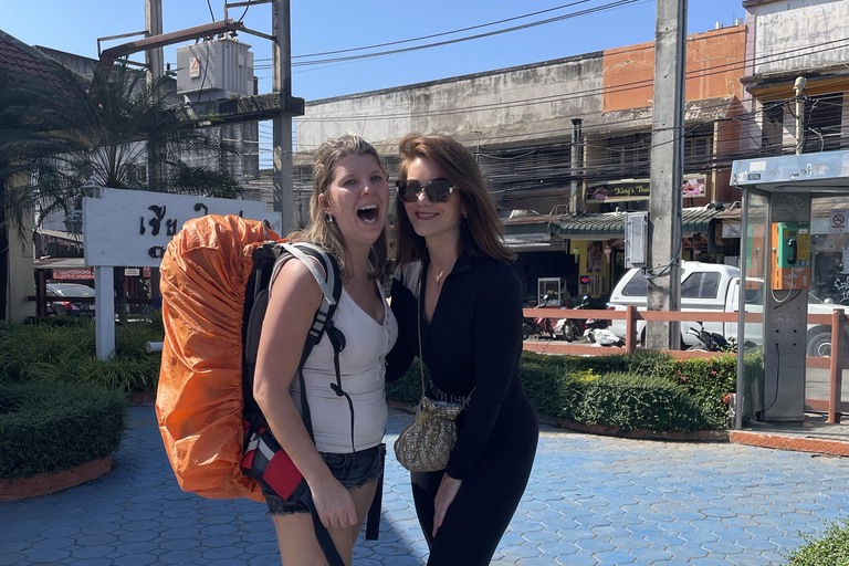 Traslado de carro particular de Chiang Rai para ou de Pai (Mae Hong Son)Pai (Mae Hong Son) para Chiang Rai, com devolução de 1 trajeto/carro SUV