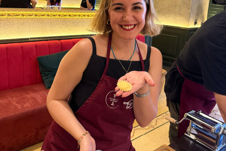 Segredos napolitanos: aula de massa e tiramisù para amantes da gastronomiaSegredos Napolitanos: Aula de Massa e Tiramisù para quem curte comida