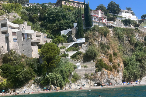 Private Amalfi Coast Boat Tour by boat with Aperitif & snack Private Amalfi Coast Boat Tour by Gozzo with Skipper & Drink