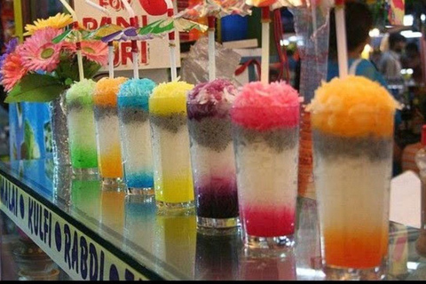 Tour gastronômico pelas ruas e praias de Mumbai com mais de 10 degustaçõesTour pela comida de rua e praia de Mumbai: coma e beba como um morador local