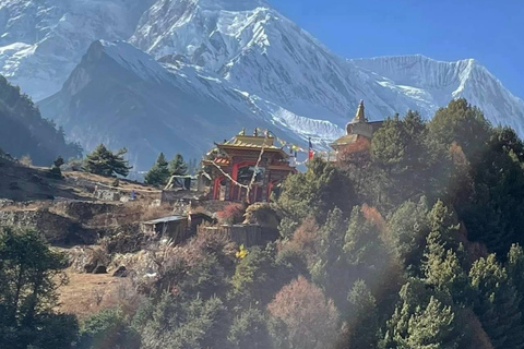 Kathmandu: Manaslu Circuit Trek 16-Day Guided Tour