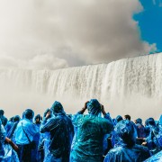 カナダ側 ナイアガラの滝：少人数グループ 半日観光ツアー