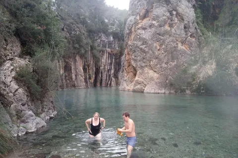 Wandelen en zwemmen in de thermale bronnen van Montenejos