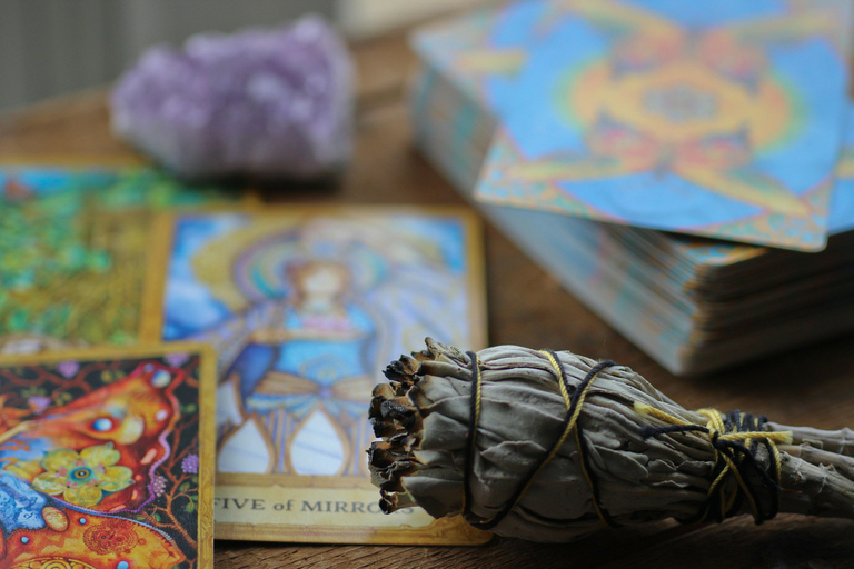 Delhi: Tarot Card Reading Experience