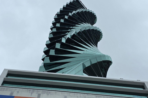 Escale à Panama : visite citadine et écluses de Pedro MiguelDepuis le terminal 2 de l&#039;aéroport de Tocumen