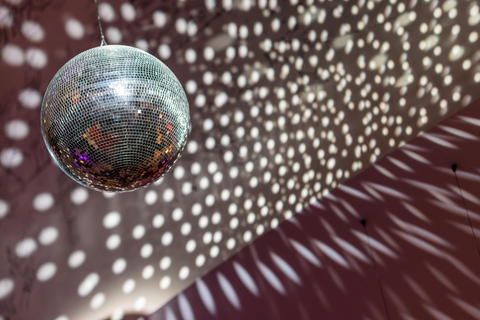 Bilhete para a comédia &#039;Himmlische Zeiten&#039; no COMÖDIE DresdenBilhete para a comédia «Himmlische Zeiten» (Tempos Celestiais) no COMÖDIE Dresden