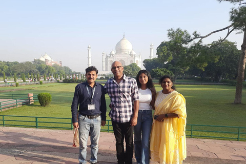 Skip-the-Line Taj, Fort and Fatehpur Sikri Day TripTour with Car &amp; Guide Only