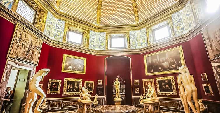 Solo Art Lover Trips: Unveiling The World’s Masterpieces At Your Own Pace