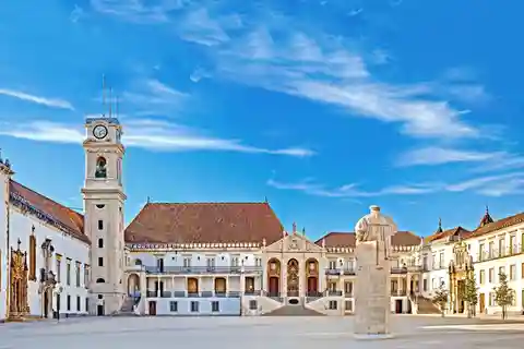 Excursion d'une journée à Fátima et Coimbra depuis Porto