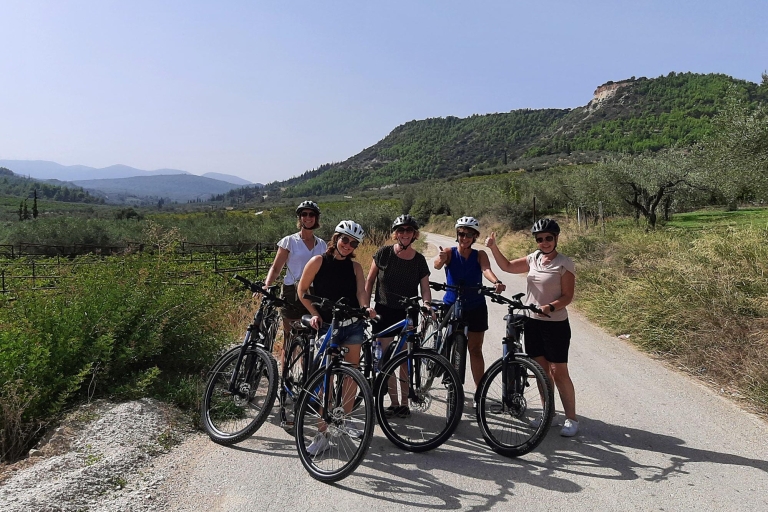 Corinthe et Némée : Visite en E-bike des vignobles antiques