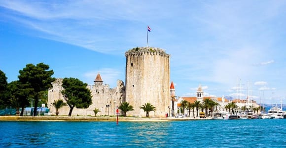 From Split: Blue Lagoon, Šolta, and Trogir Speedboat Tour