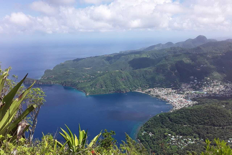 St. Lucia: Private Bootstour nach SoufriereHalbtags 25&#039; Schnellboot &quot;Israel King&quot;